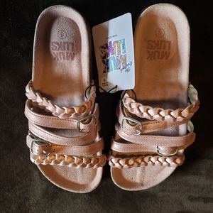 Muk Luke Women's Size 6 Sandals